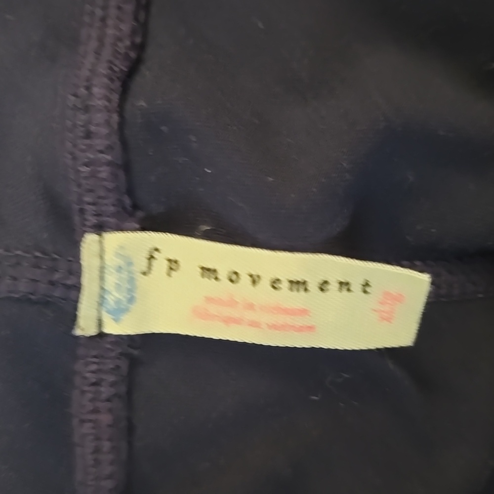 FREE PEOPLE MOVEMENT LEGGINGS. SIZE XL - Picture 3 of 6